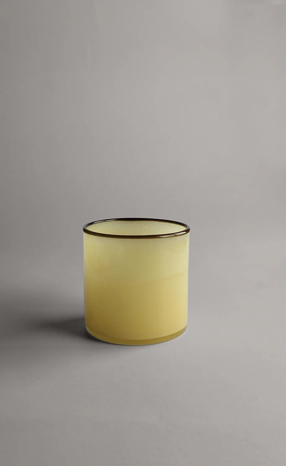 Svícen M - Harmony (soft yellow/amber)