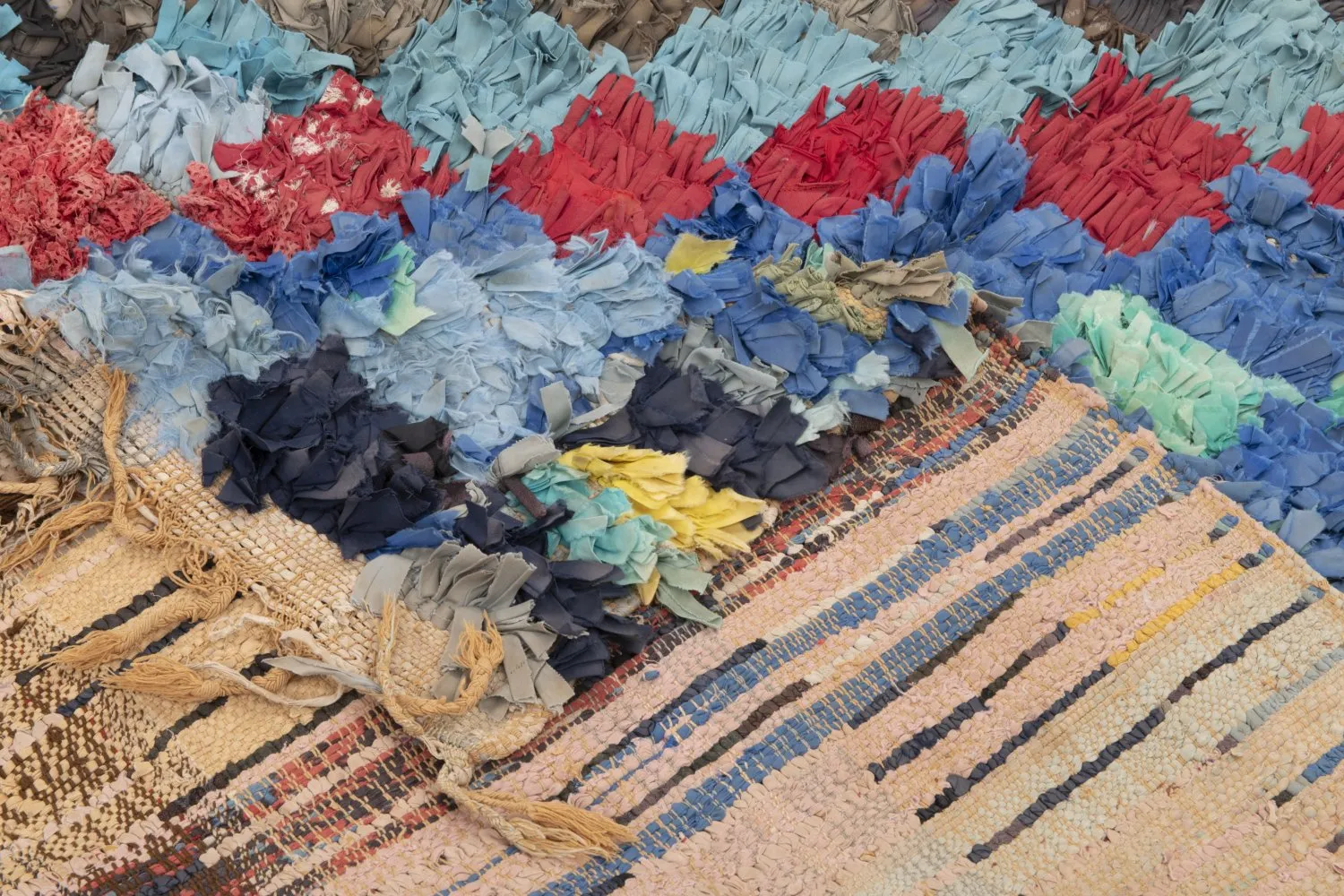 Marocký Berberský koberec Boucherouite 225 x 155 cm