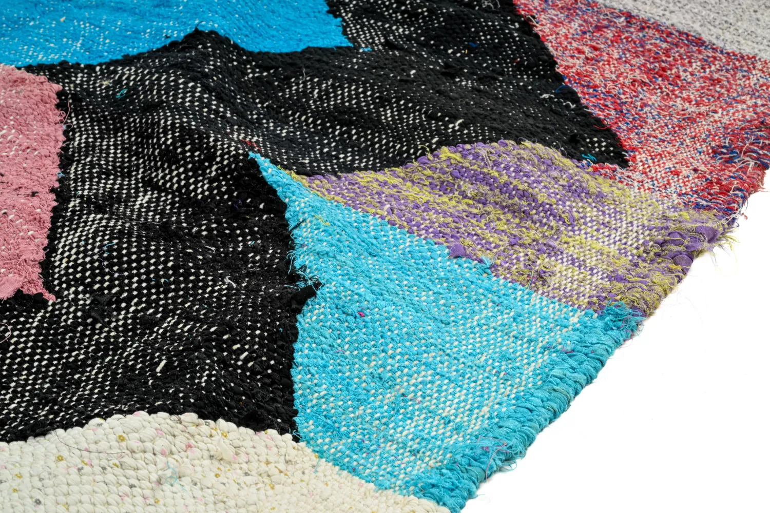 Marocký Berberský koberec Boucherouite 120 x 230 cm