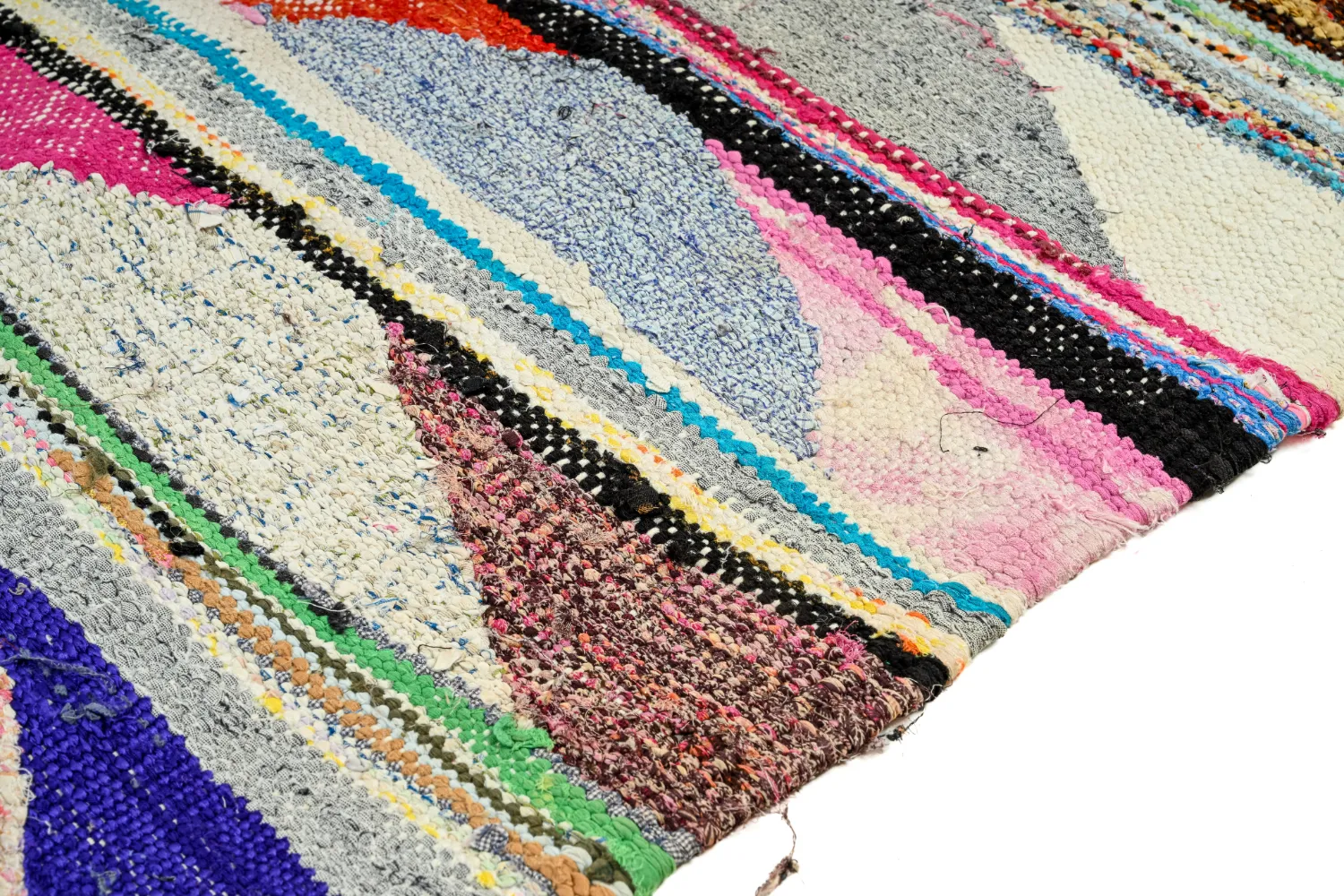 Marocký Berberský koberec Boucherouite 145 x 250 cm