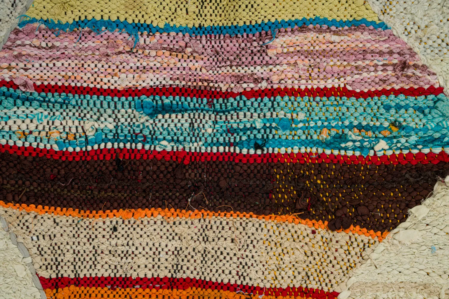 Marocký Berberský koberec Boucherouite 125 x 265 cm
