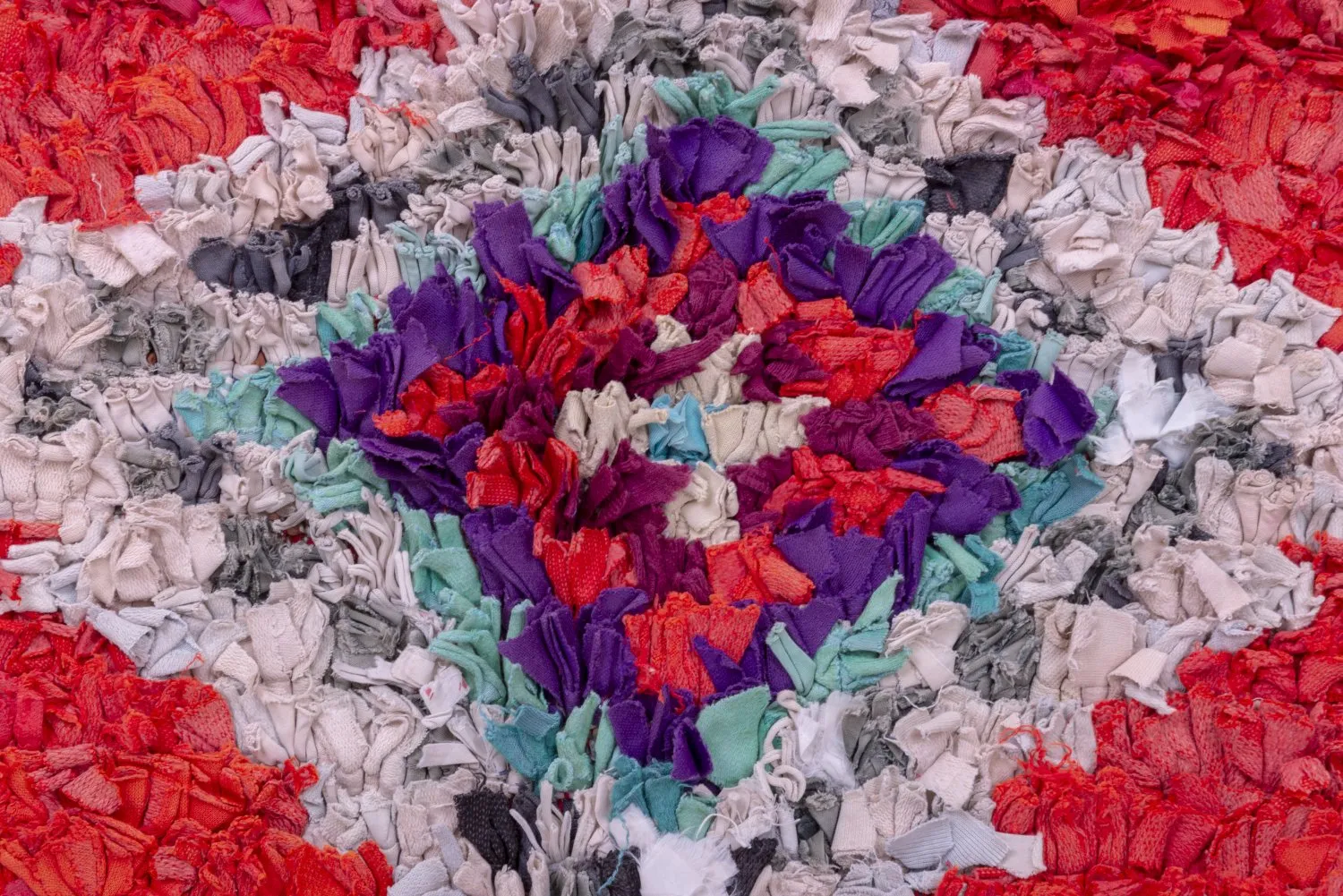 Marocký Berberský koberec Boucherouite 220 x 125 cm