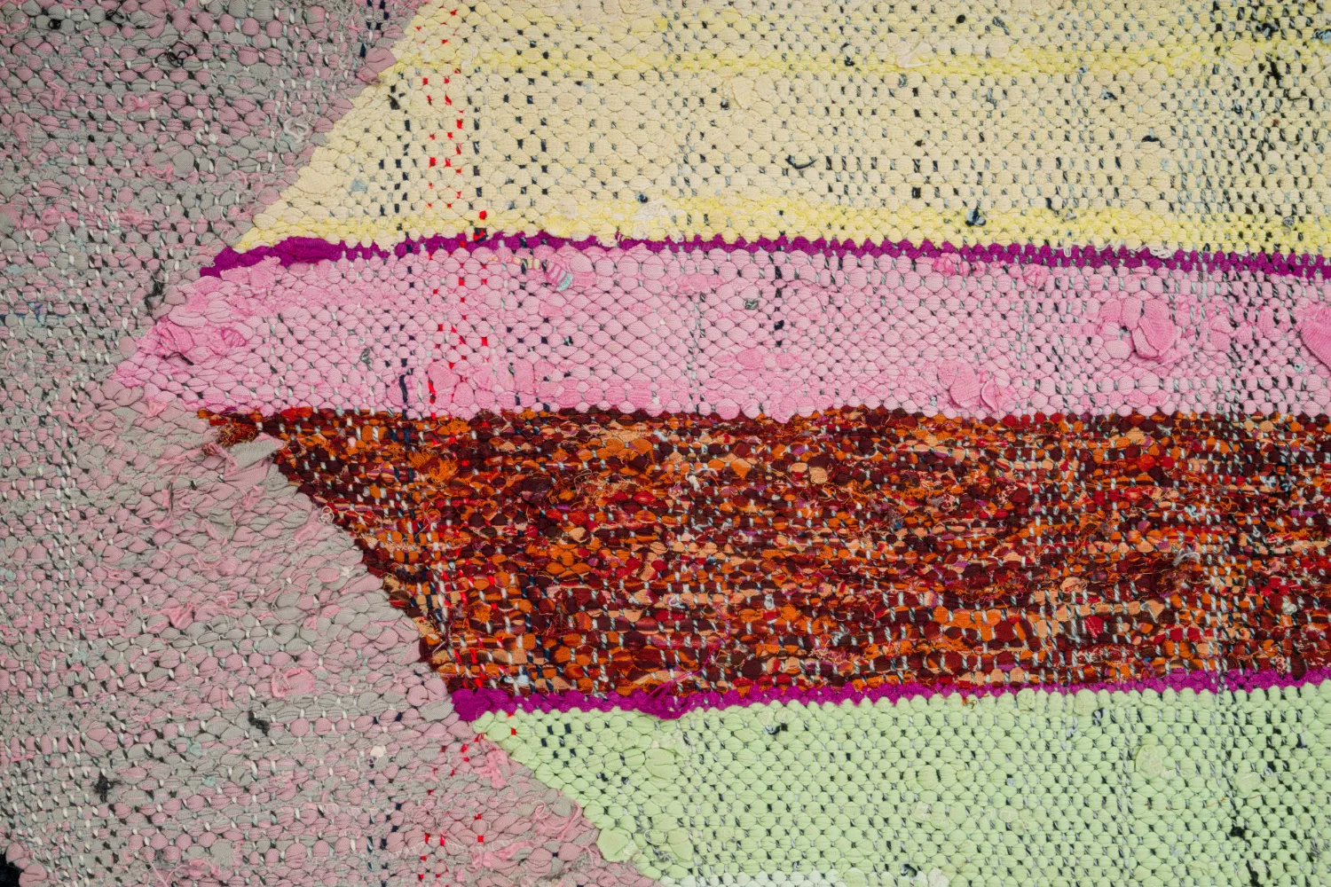 Marocký Berberský koberec Boucherouite 130 x 230 cm