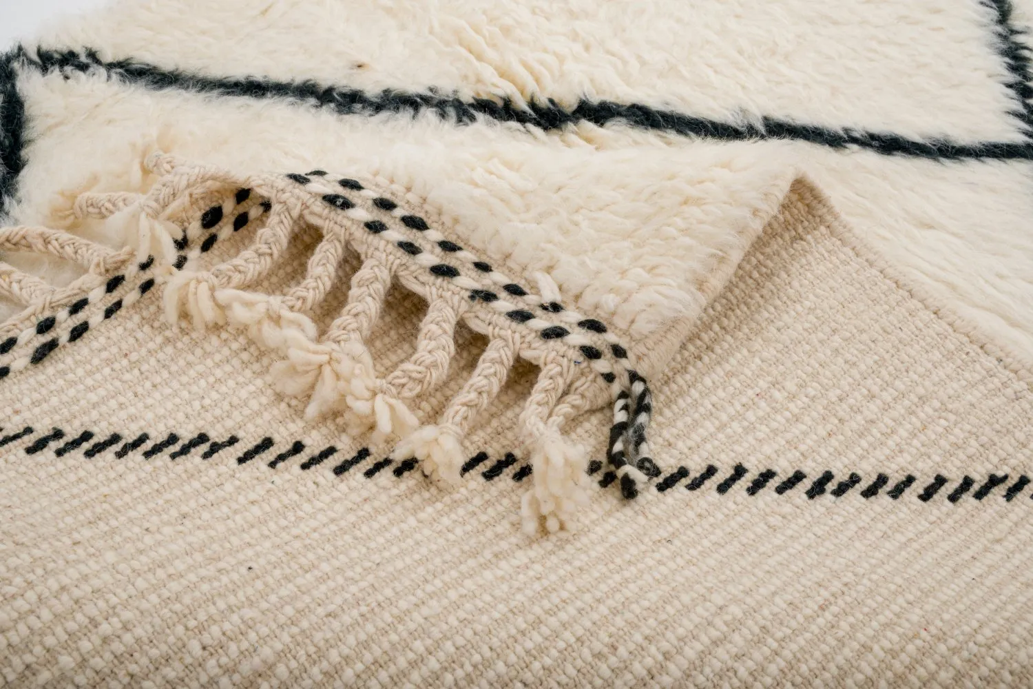 Kilim Marocký Berberský koberec Beni Ourain 285 x 95 cm