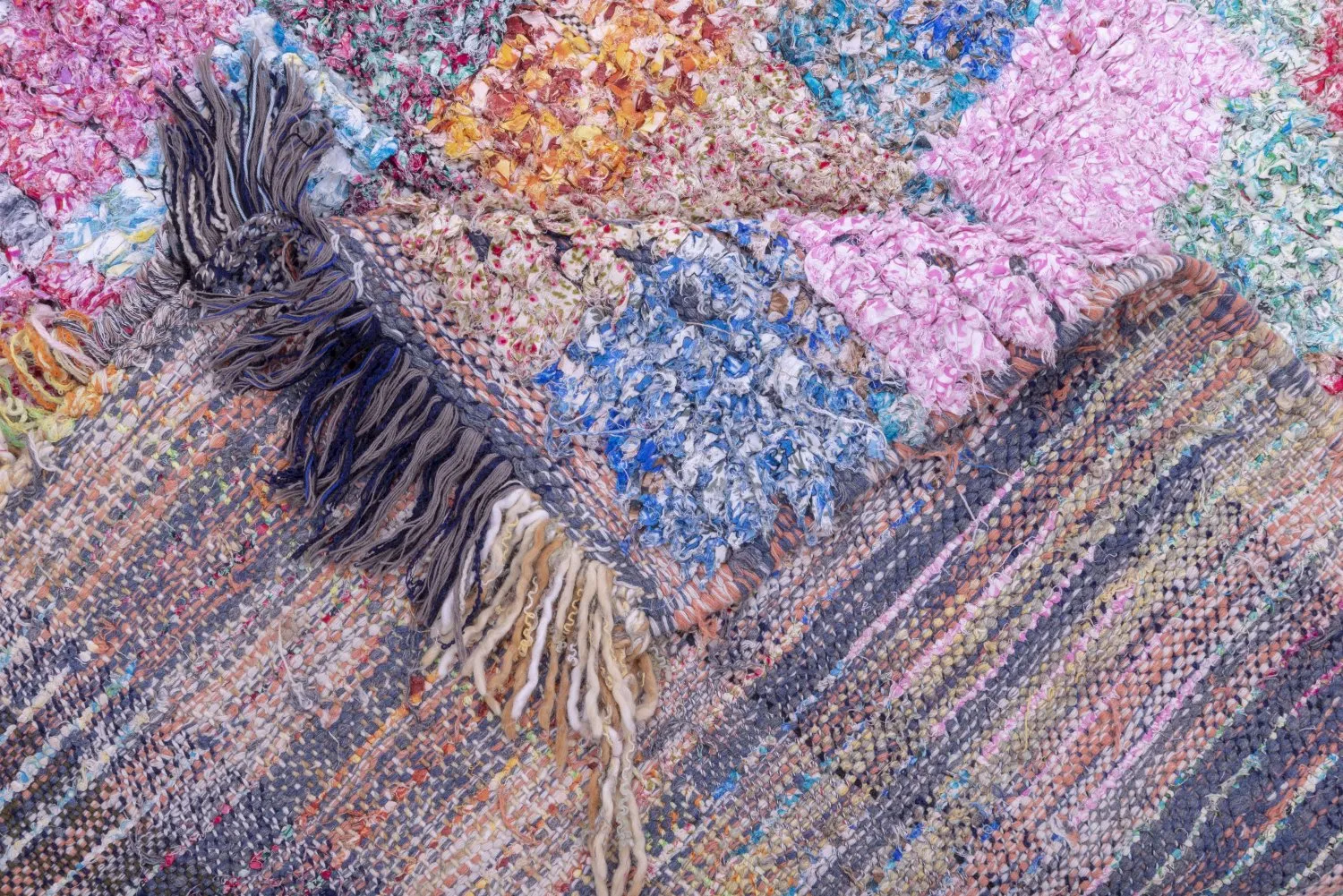 Marocký Berberský koberec Boucherouite 210 x 105 cm