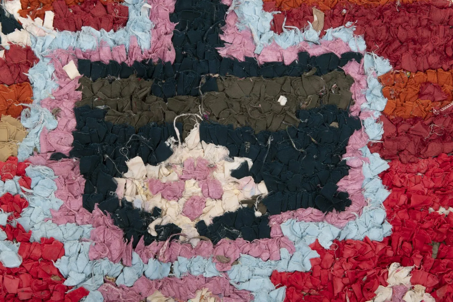 Marocký Berberský koberec Boucherouite 205 x 120 cm