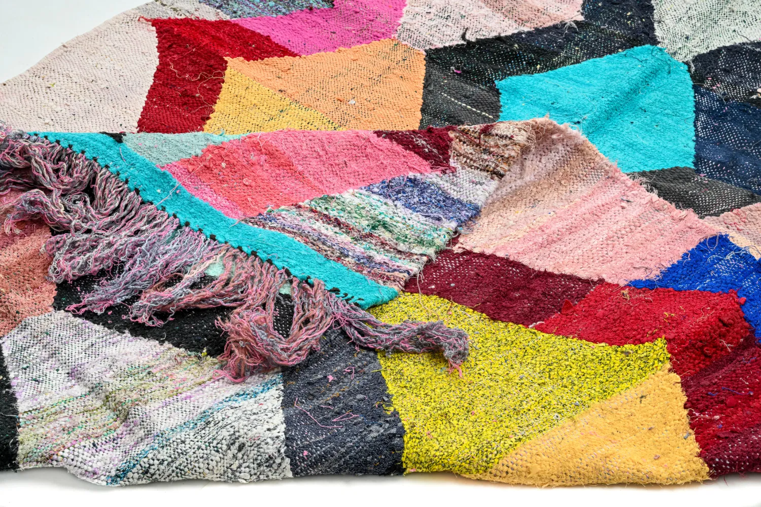 Marocký Berberský koberec Boucherouite 140 x 260 cm
