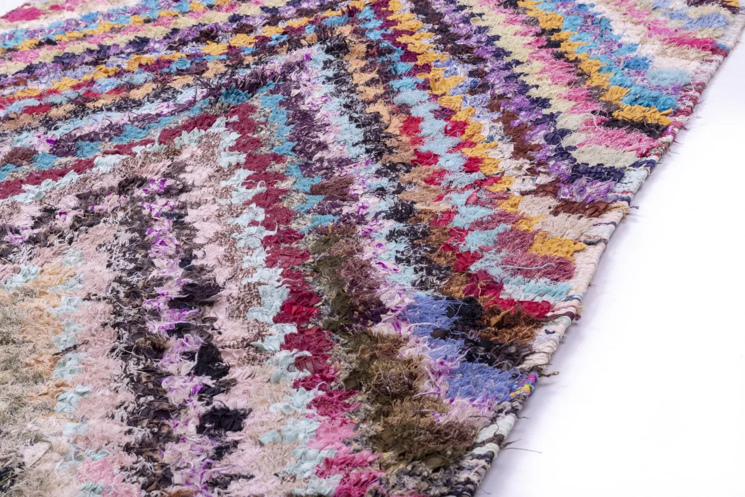 Marocký Berberský koberec Boucherouite 220 x 125 cm
