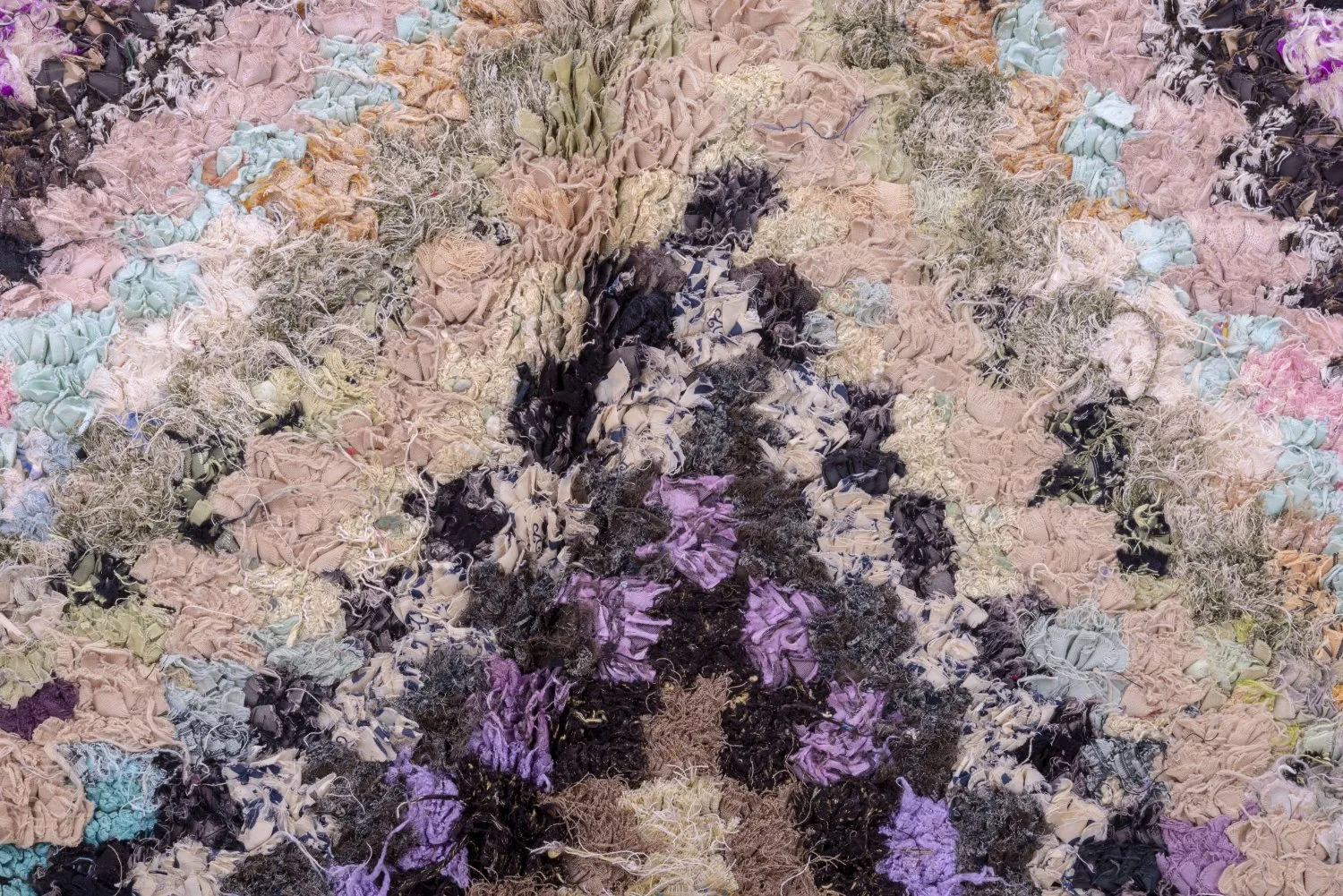 Marocký Berberský koberec Boucherouite 220 x 125 cm
