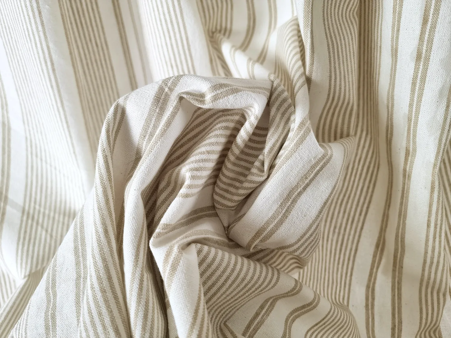 Bavlněný závěs - Augustina (offwhite)