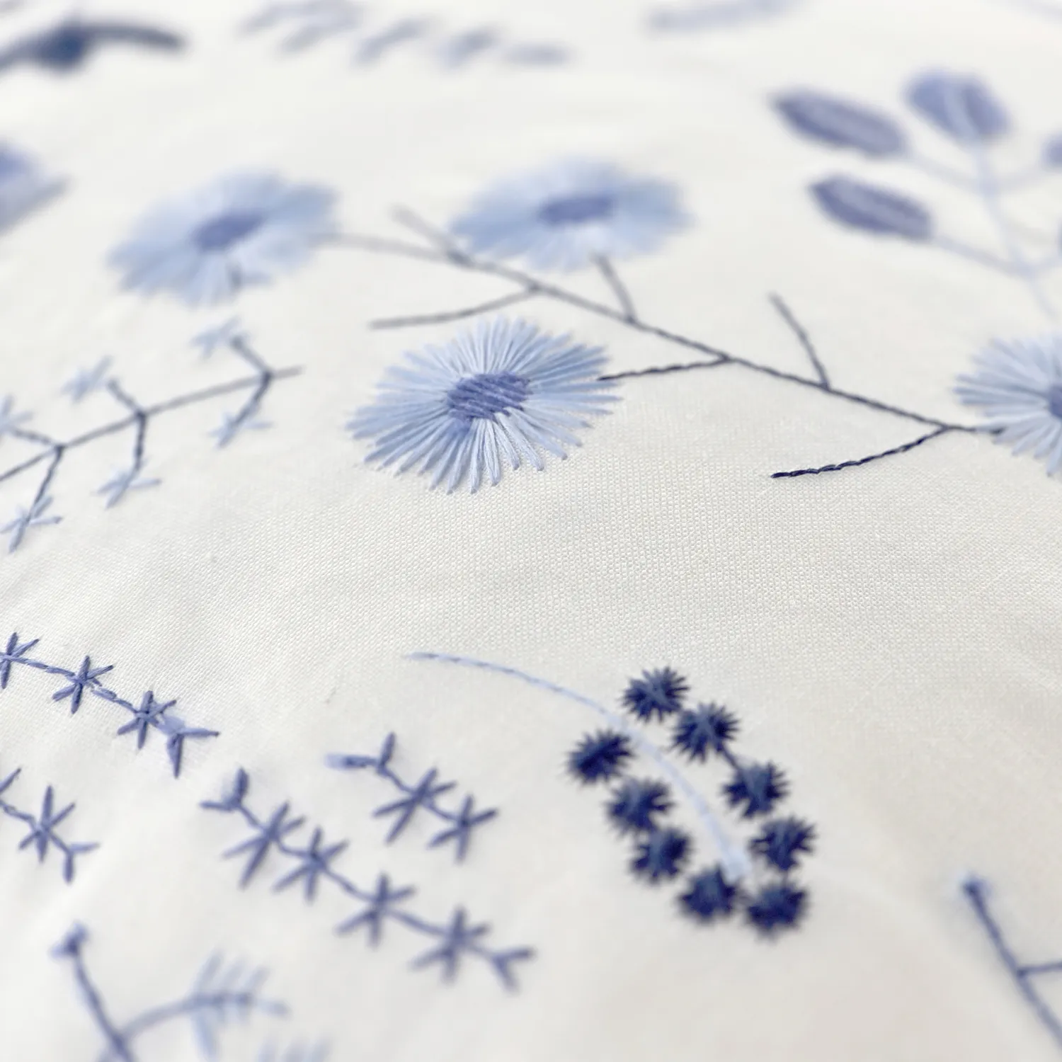 Povlak na polštář - Stavanger Embroidered Cushion Cover (vícenásobná)