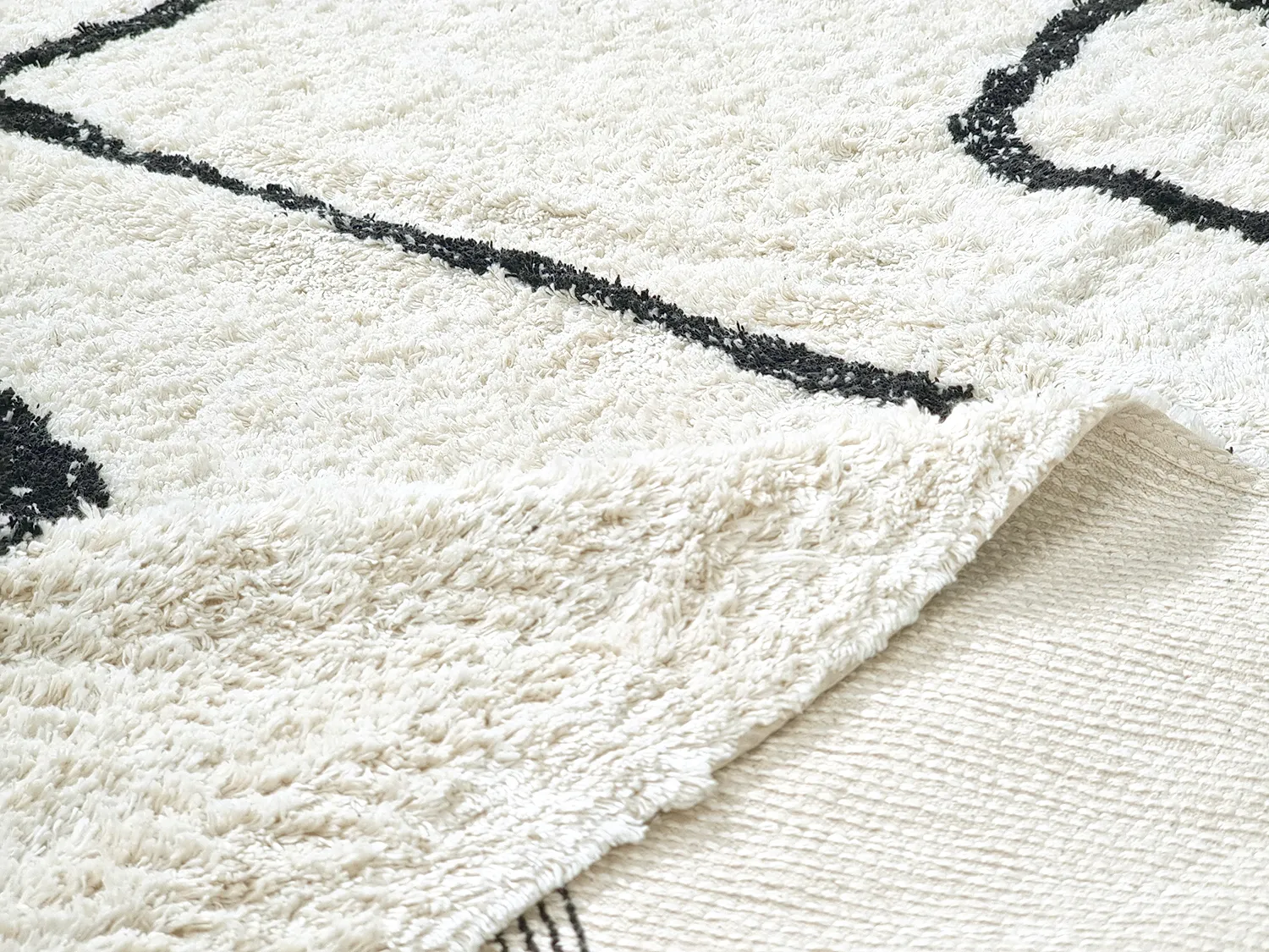 Shaggy koberce - Bavello Natural Cotton Shaggy (offwhite/černá)