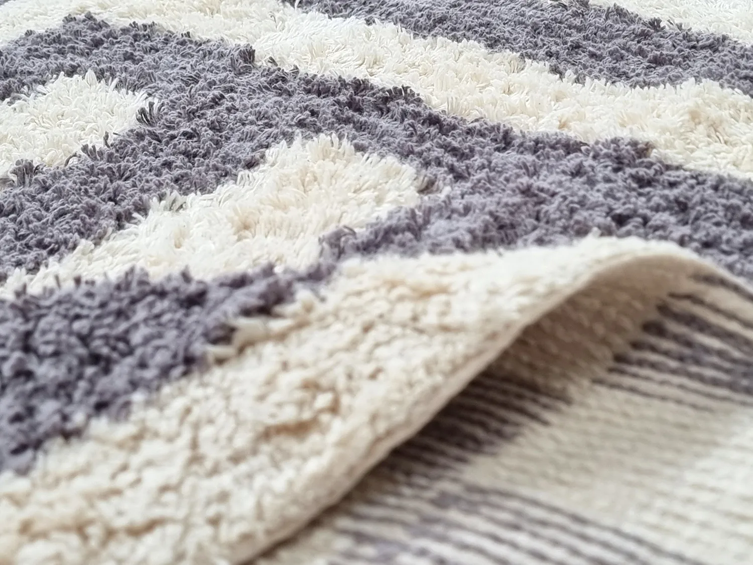 Kulatý koberec - Bergamo Natural Cotton Shaggy (šedá/bílá)