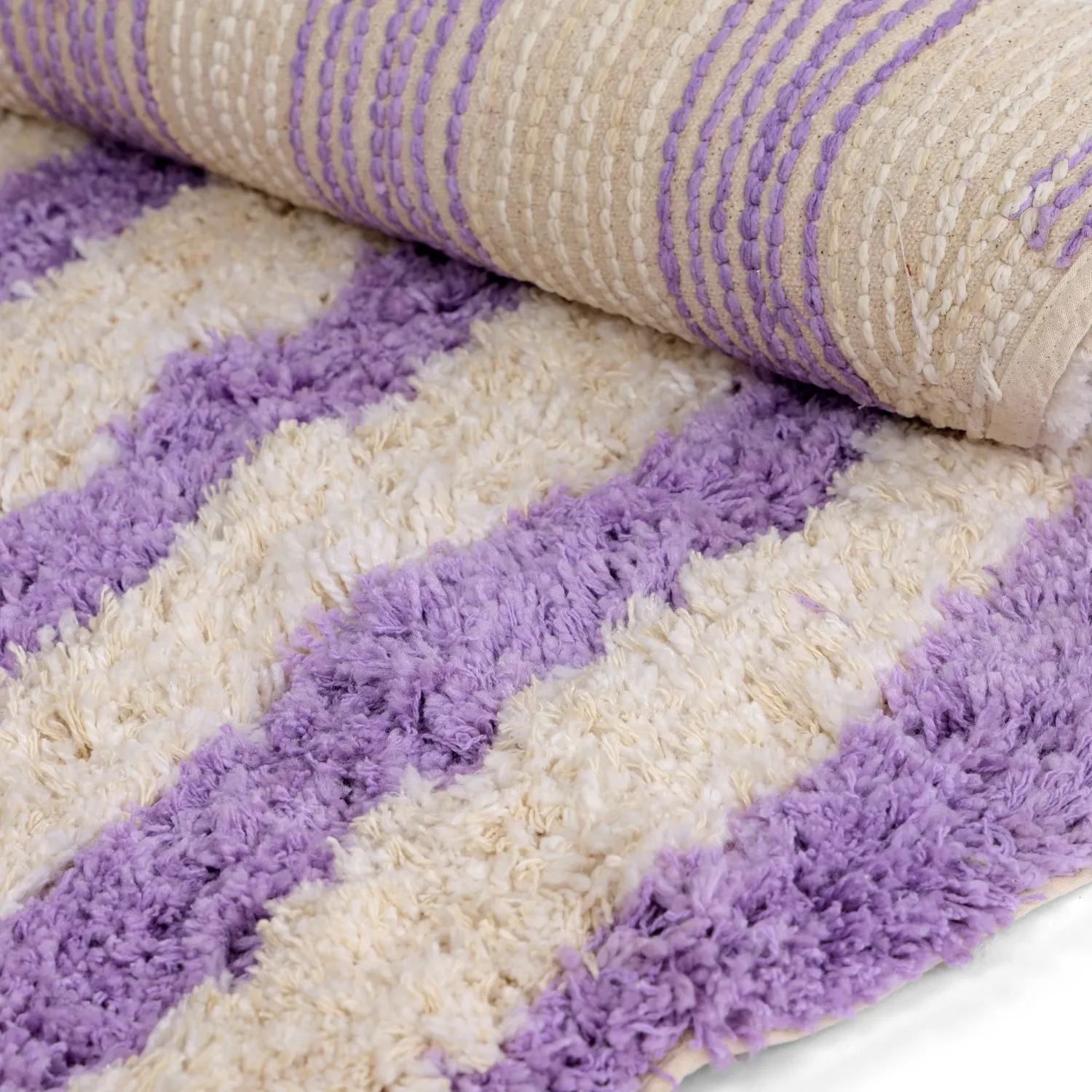 Kulatý koberec - Thira Stripe Cotton Shaggy (krém/světle fialová)