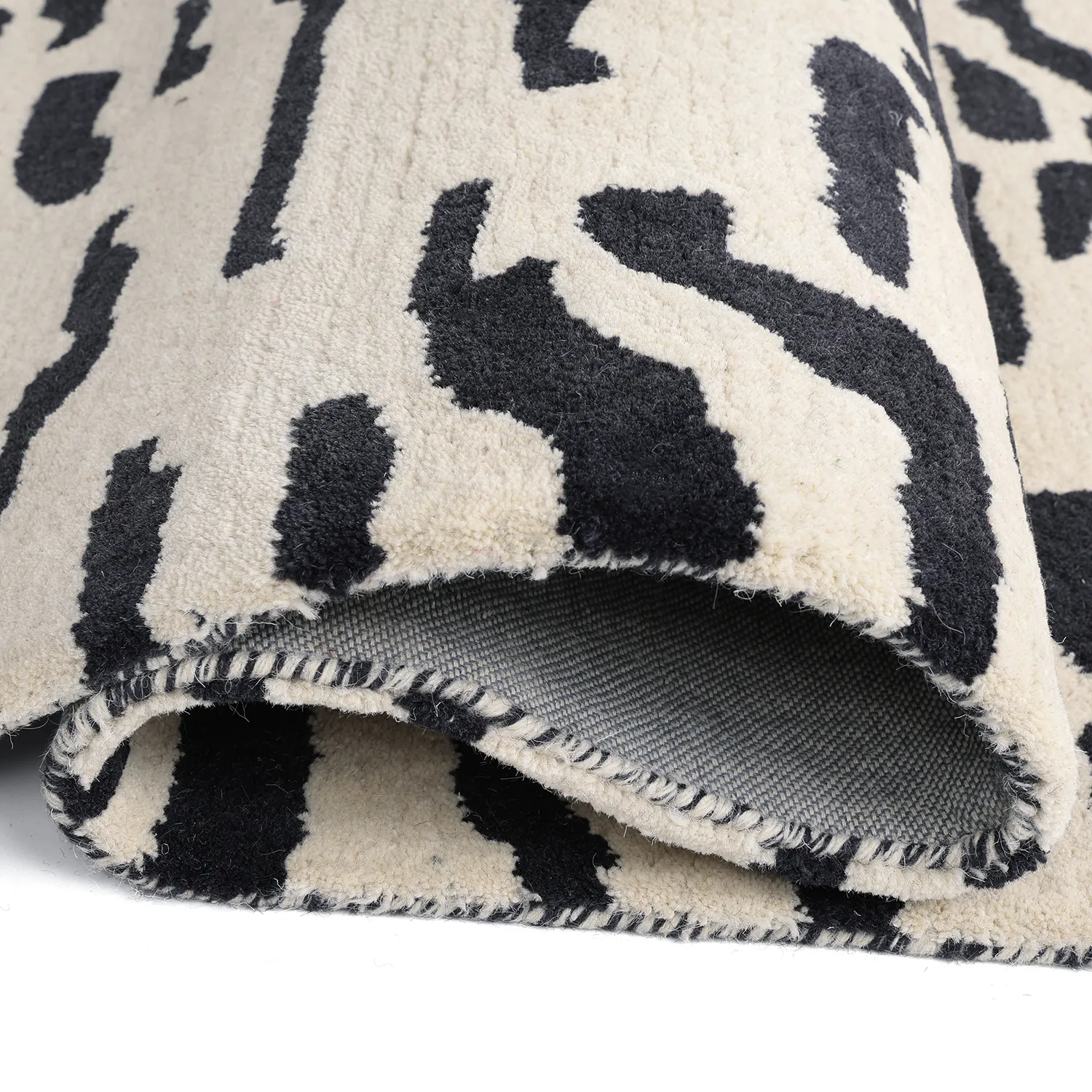 Shaggy koberce - Zebra Tufted Wool Premium (bílá/černá)
