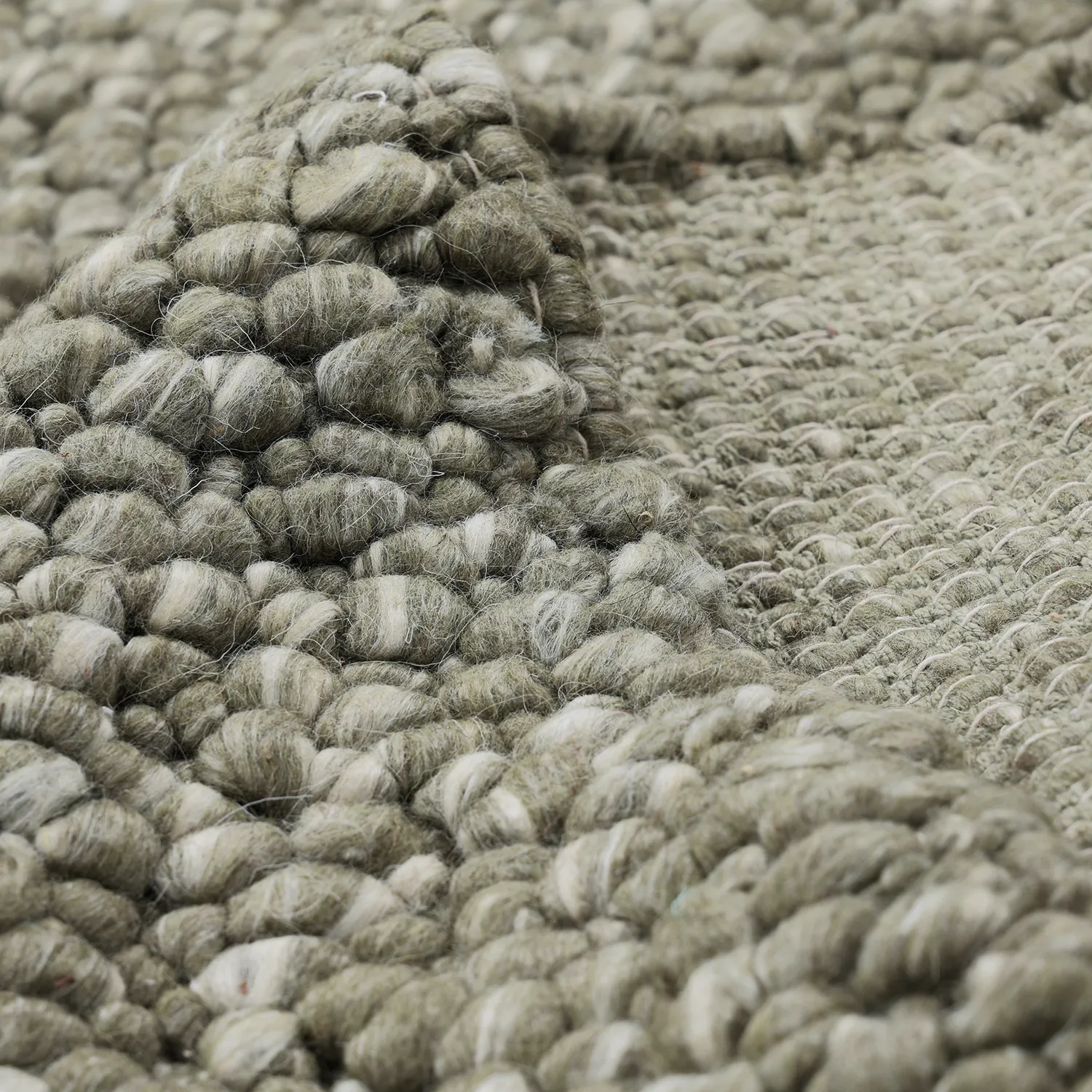 Vlněný koberec - Sala Irregular Wool Bubble (mechově zelená/bílá melanž)
