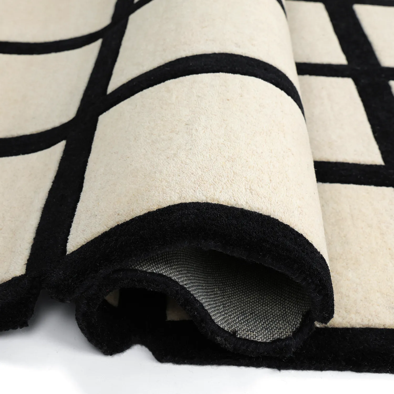 Vlněný koberec - Syl Hand Tufted Wool Premium (černá/bílá)